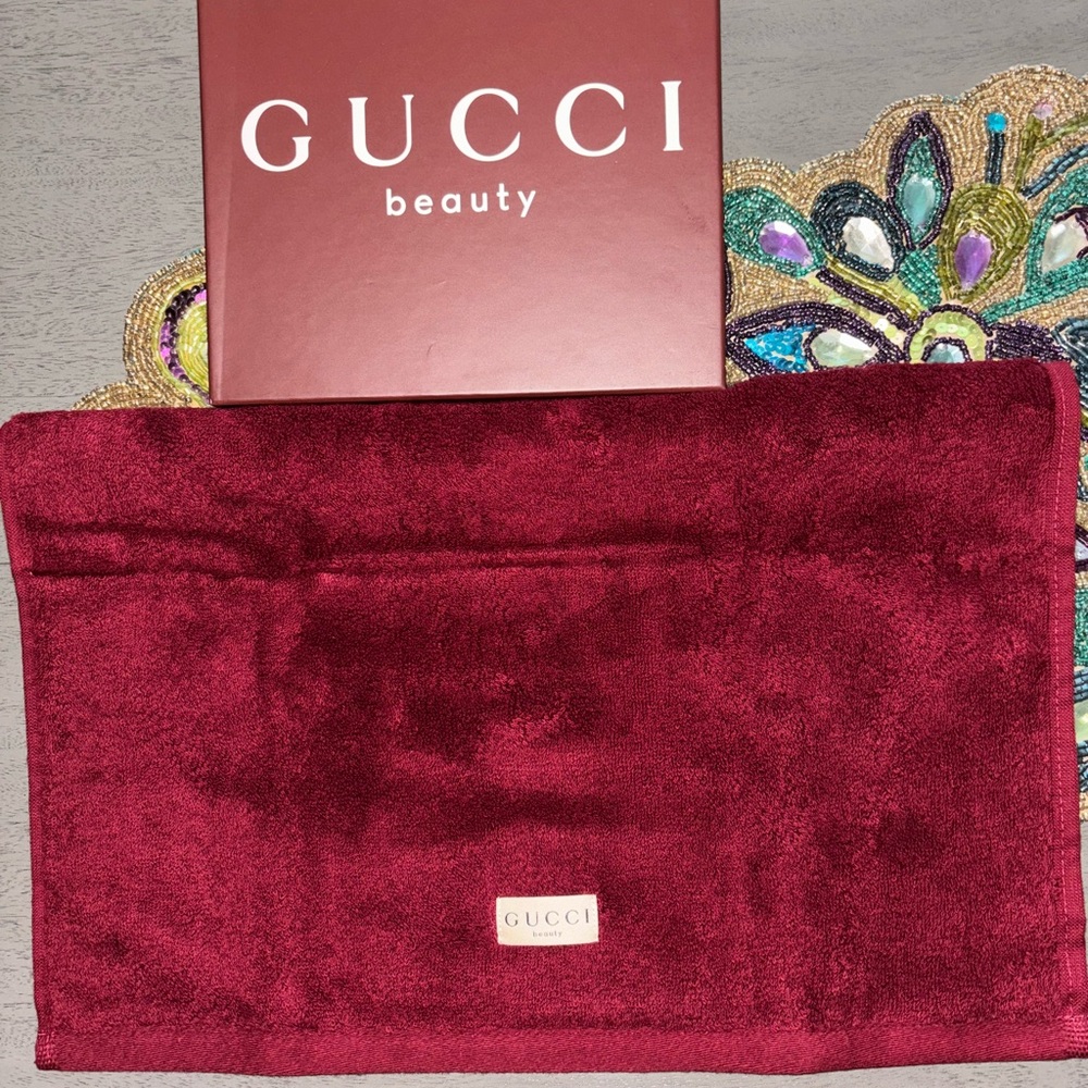 Gucci Beauty Rich Burgundy Hand Towel - Picture 3 of 4